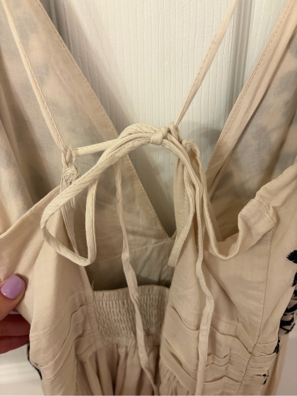 Abercrombie & Fitch Beige Maxi Dress with Black Floral Embroidery - Picture 6 of 6